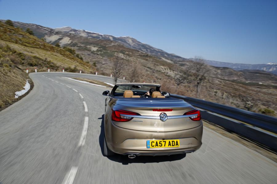  Vauxhall Cascada 2013 года  (фото 45 из 73)